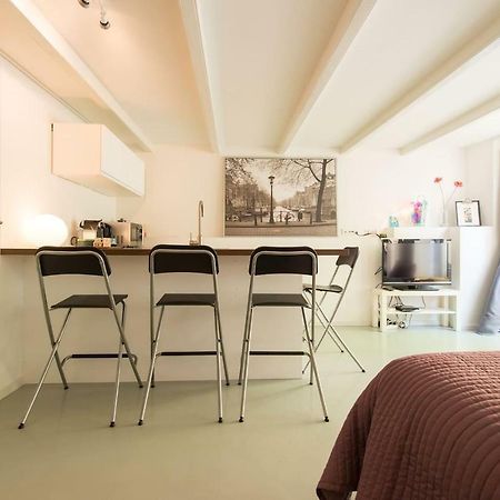Quiet Apartment For 4 At Park In Center Amsterdam Extérieur photo